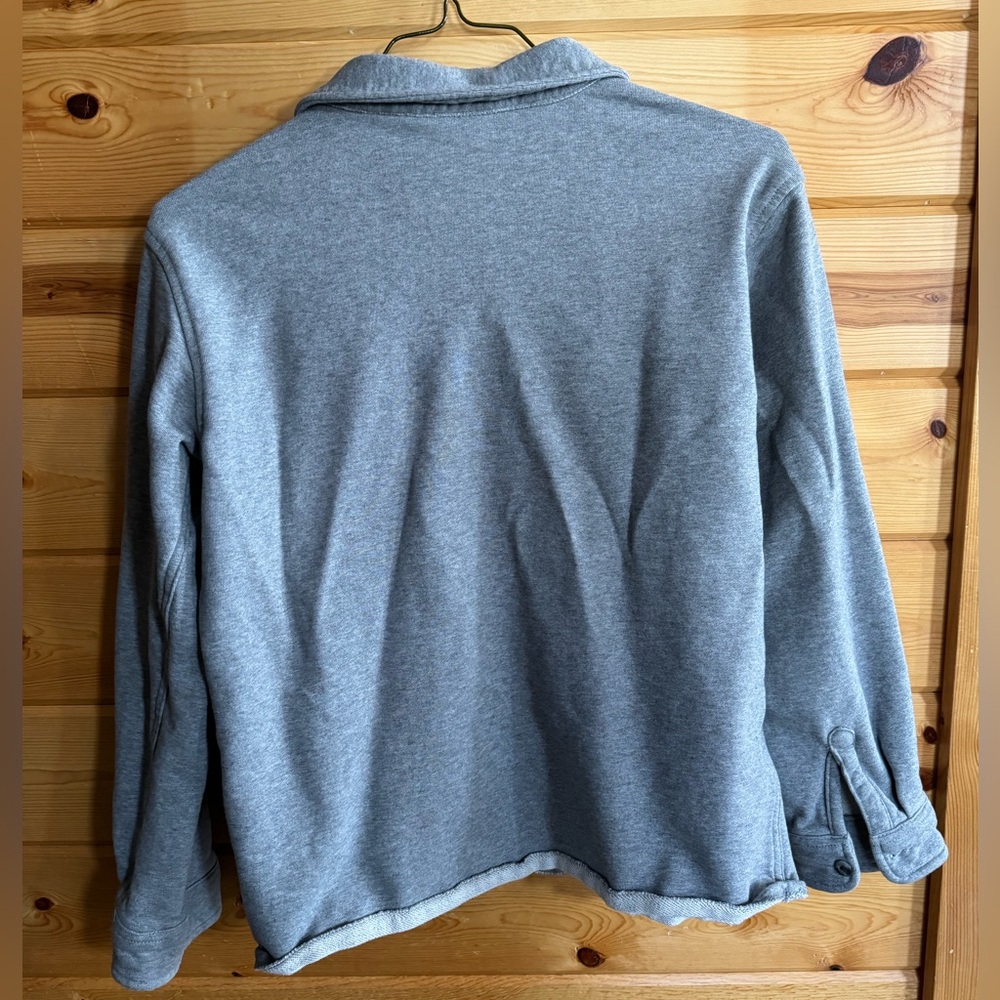 100% cotton Light Heather Gray Button-Up Shirt - medium - Picture 2 of 5